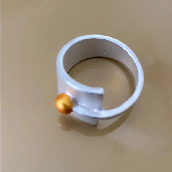 Elegant Silver fashion Ring with Gold Accent - Picture 5 of 5